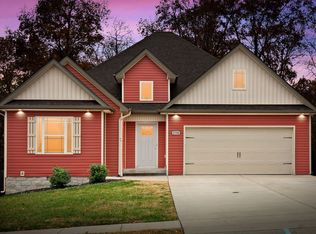 1796 Rains Rd, Clarksville, TN 37042