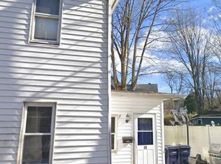 35 Maple St, Seymour, CT 06483