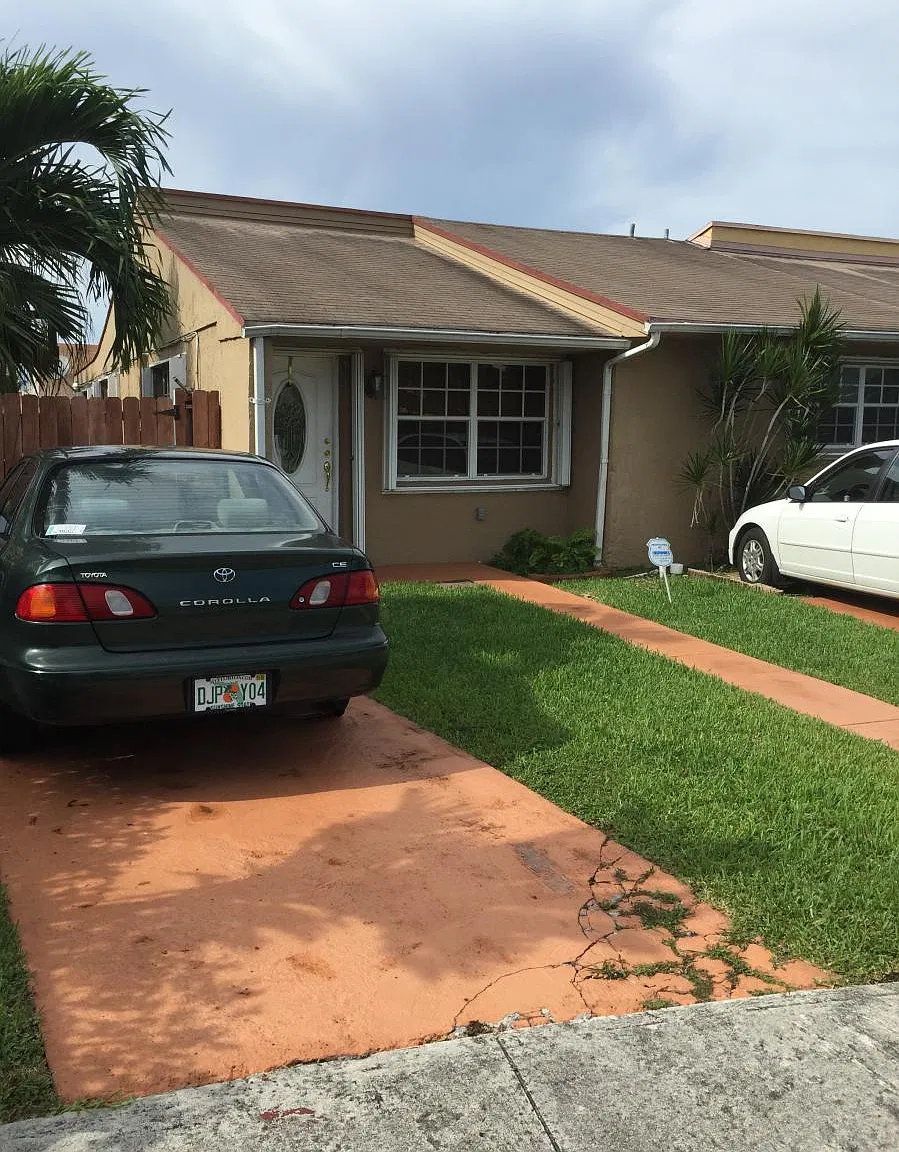 3 bed, 1200 sqft, $3,000 — Photo 1
