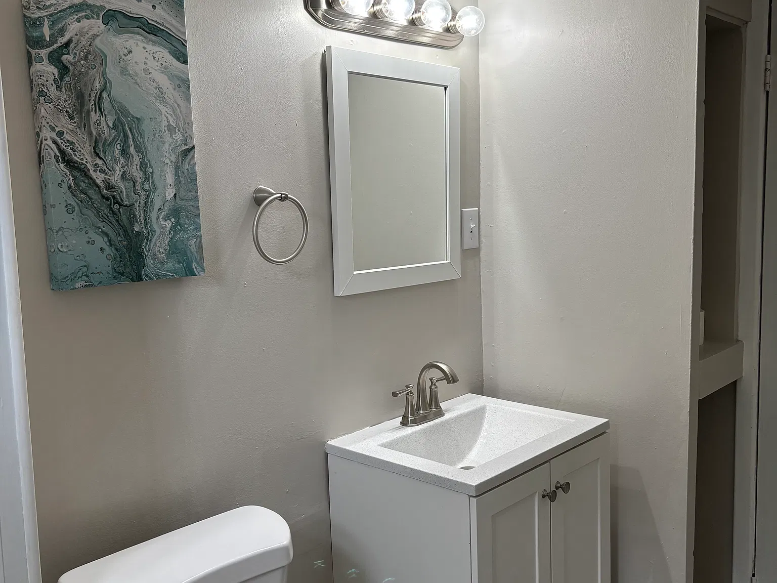 3 bed, 1225 sqft, $1,600 — Photo 4