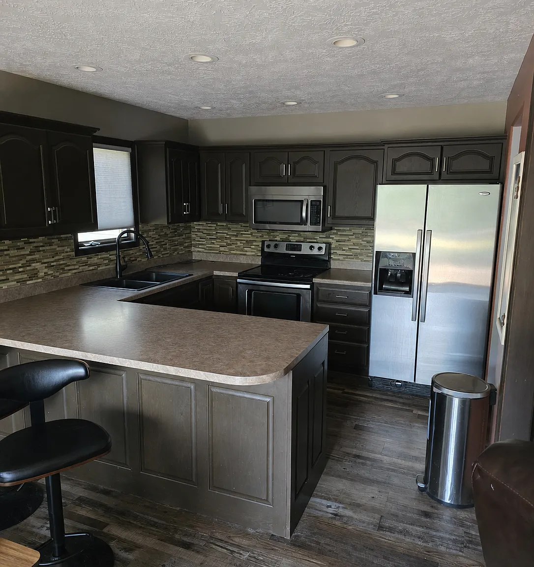4 bed, 2168 sqft, $2,500 — Photo 4
