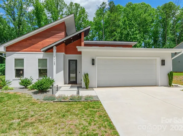 7728 Shalom Dr, Charlotte, NC 28216