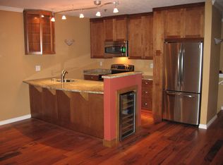 320 NW Uptown Ter APT 1A, Portland, OR 97210