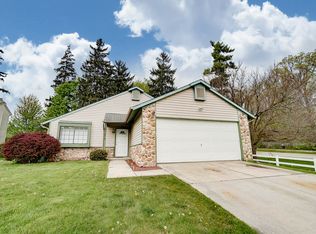 2710 Covington Pines Pl, Fort Wayne, IN 46804