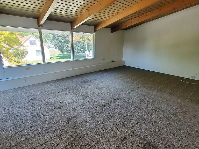 7611 W Arthur Ave. 3 unit — Photo 5