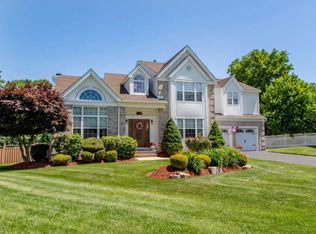 110 Sugarbush Ct, Toms River, NJ 08755