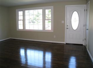 353 Nottingham Rd, Lexington, KY 40517