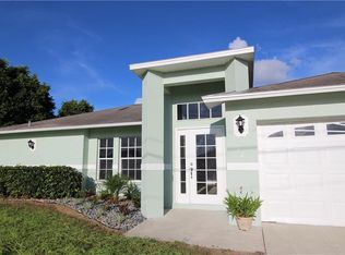 812 Champion AVE, LEHIGH ACRES, FL 33971
