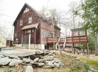 526 Norman Ct, East Stroudsburg, PA