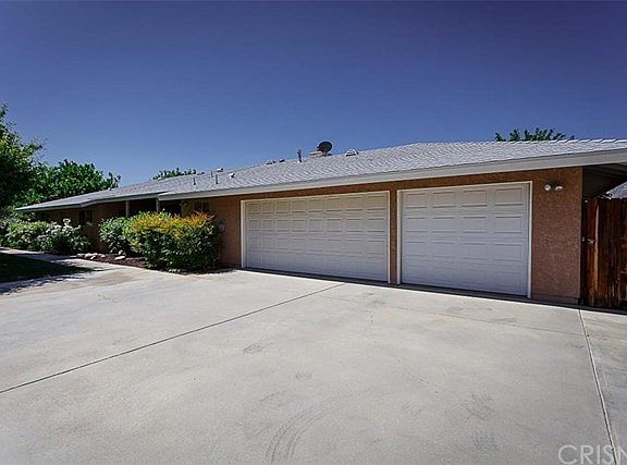 3rd image of 2815 Sacramento Ave