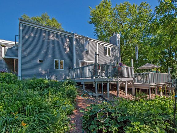 Rear View w/3 Level Deck & Large Garden
