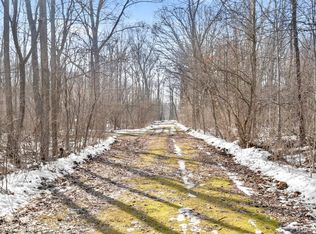 3850 Country Dr, Canton, MI 48187