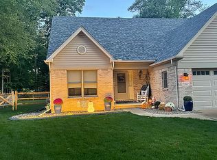 1925 Thousand Oaks Dr, Toledo, OH