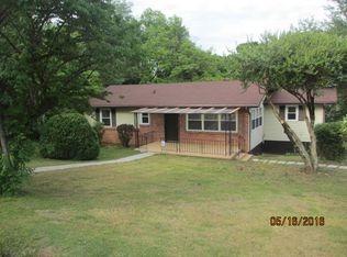 2210 Madison Rd, Knoxville, TN 37912