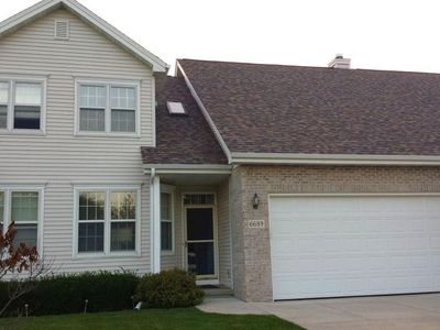 6689 Charlie Grimm Rd, Windsor, WI, 53598