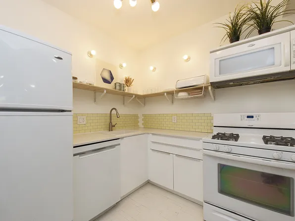 168 West 130th Street image 50 of 62