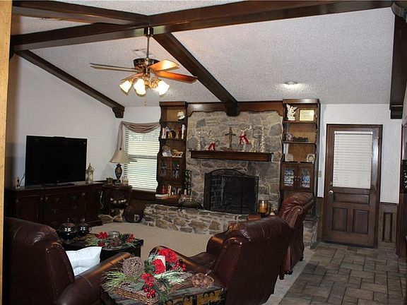 5th image of 636 SW 103rd St