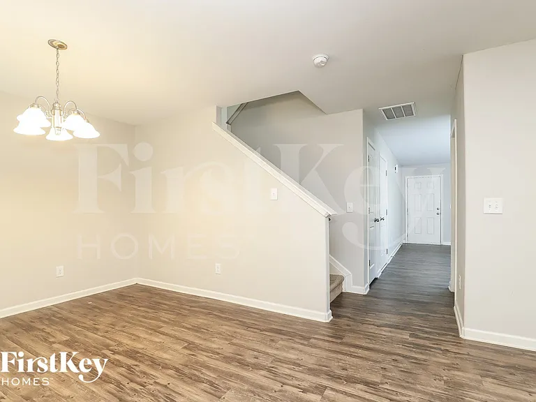 2202 Matthew Oaks Ct — Photo 6