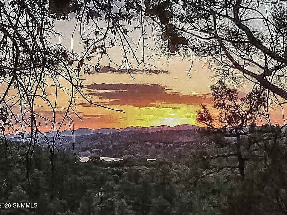 1st image of 18 Edwards Pl