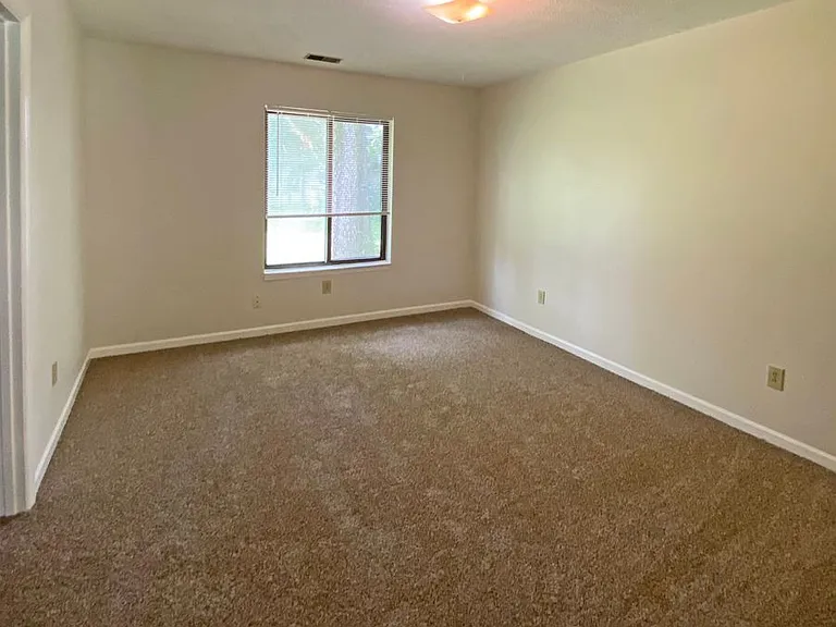 1552 Samara Glen Way — Photo 12