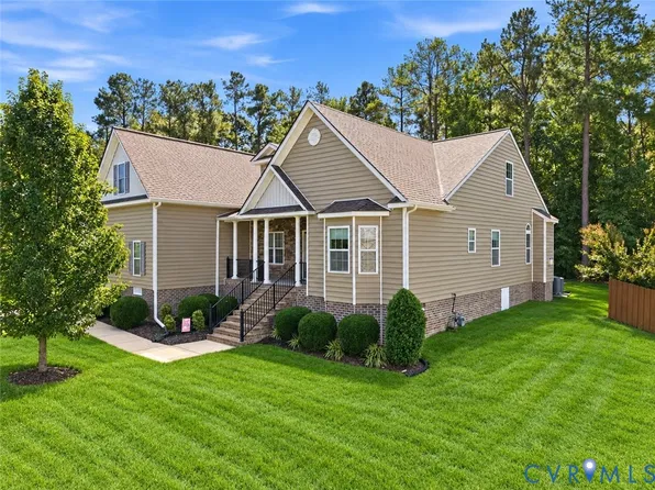 11037 Vogel Ct, North Chesterfield, VA 23236