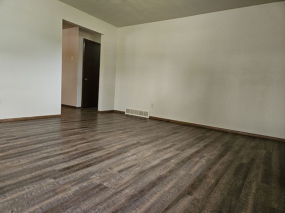 3rd image of 417 S Matthias St