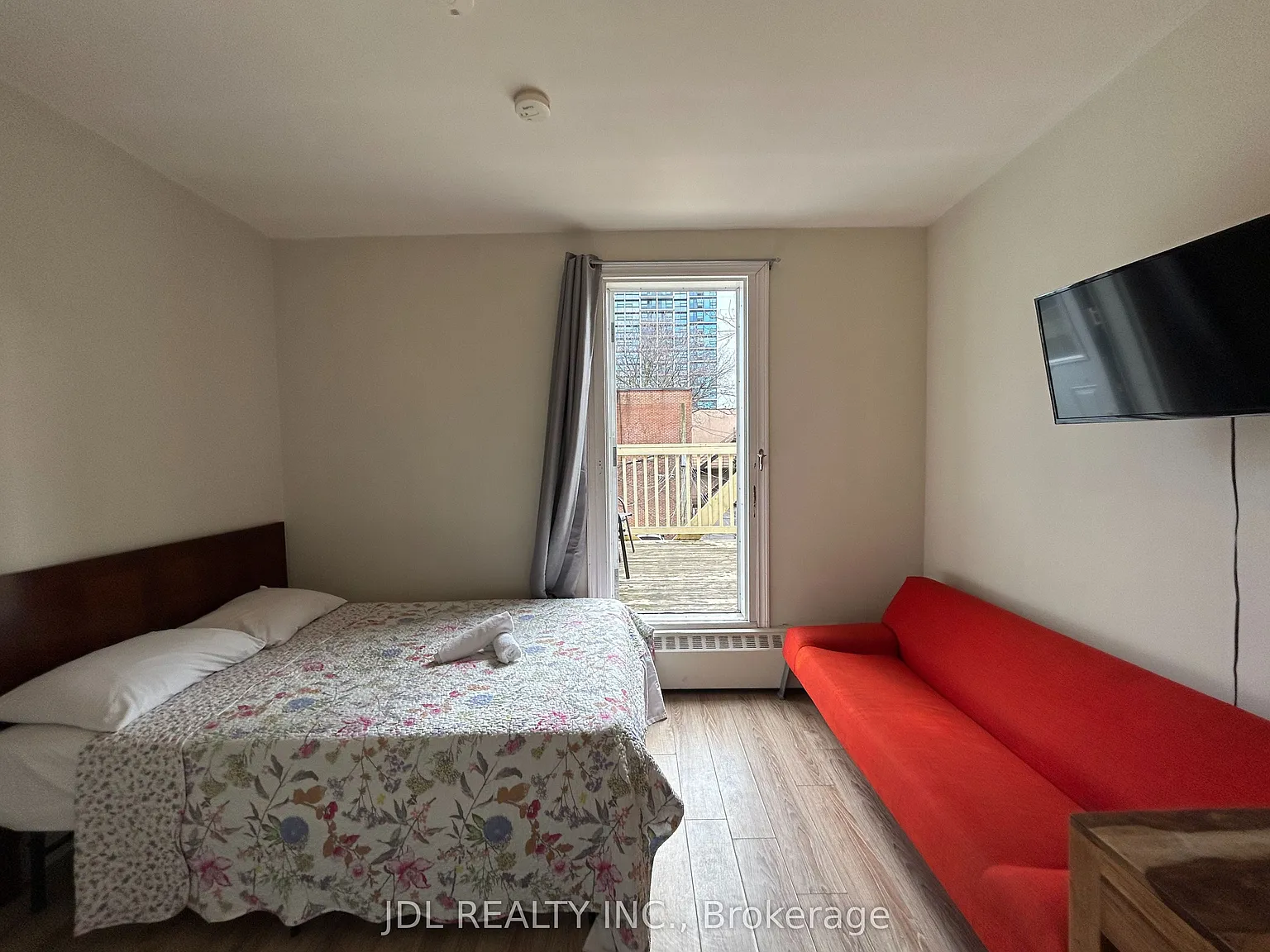2 bed, $1,788 — Photo 3