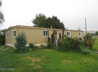 1400 W Huntzinger Rd, Selah, WA 98942