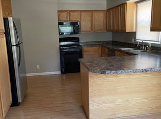1353 Emerald Ave NE, Grand Rapids, MI 49505