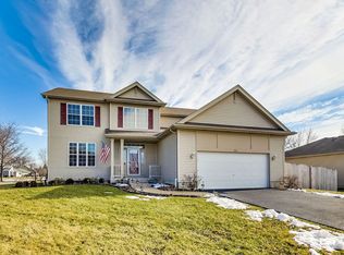 583 Donna Ave, Aurora, IL 60505