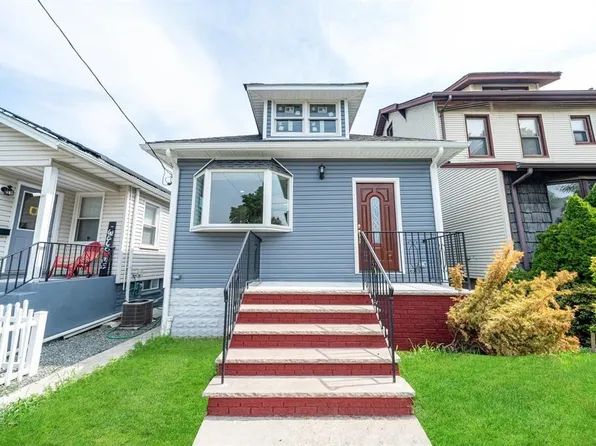 290 Maple St, Secaucus, NJ 07094