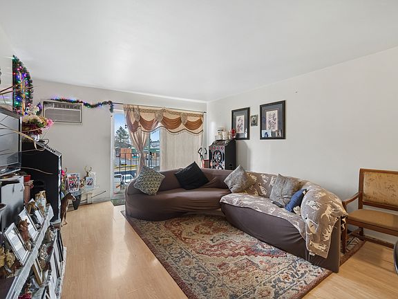 3rd image of 3 E Dundee Quarter Dr Unit 307
