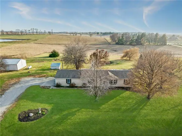 35108 Us Highway 136, Ravenwood, MO 64479