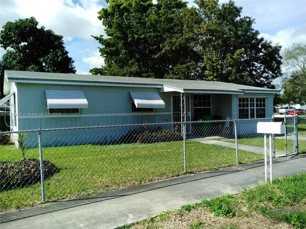 22300 SW 108th Ave, Miami, FL 33170