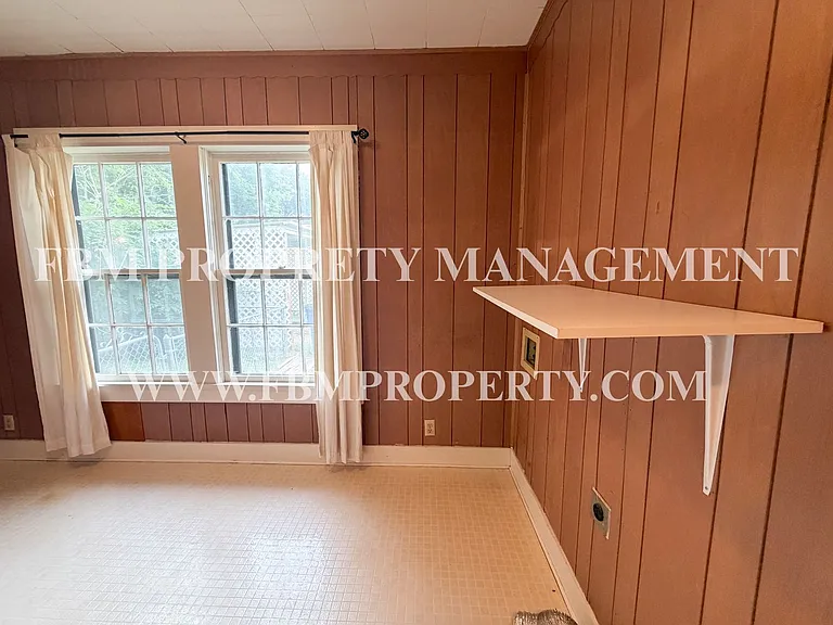 205 W Gilmer St — Photo 14