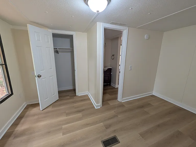 315 Norwood Cir — Photo 11