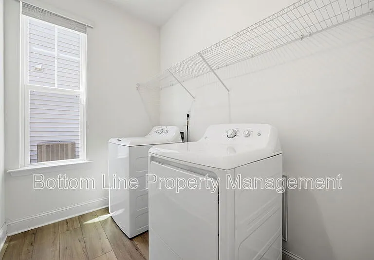 24 Blackthorn Ln — Photo 35
