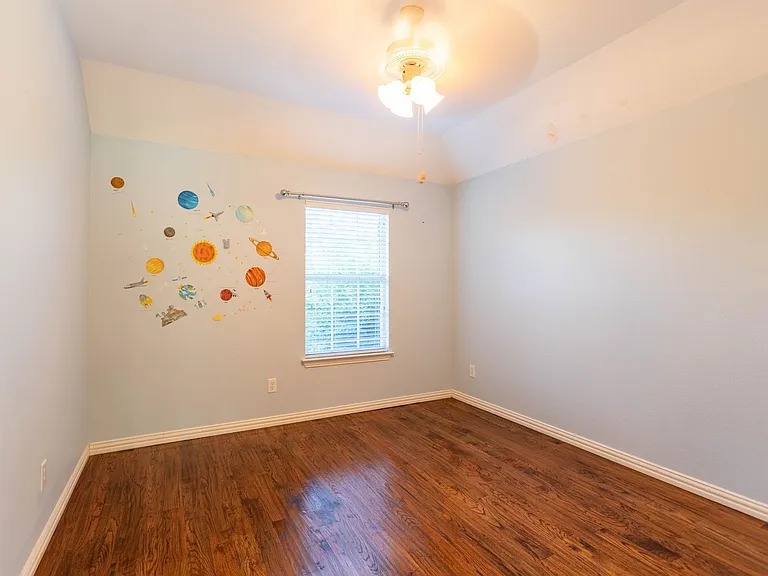 413 Brookmere Ln — Photo 25