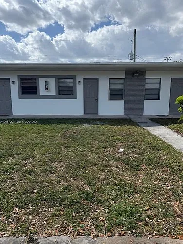 2554 NW 14th St #3 Photo 1 2554 NW 14th St #3 Photo 1