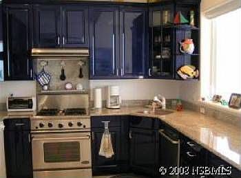 5th image of 811 N Atlantic Ave