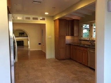 Open flow/spacious kitchen