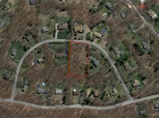 15 Florence Rd, Putnam Valley, NY 10579