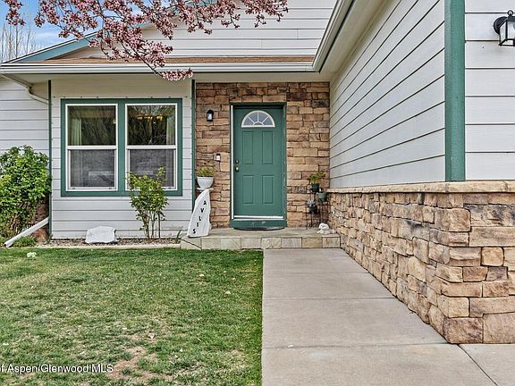 4th image of 2606 Shawnee Ct