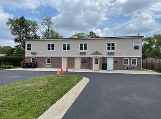 531 N Kelly St, Hobart, IN 46342