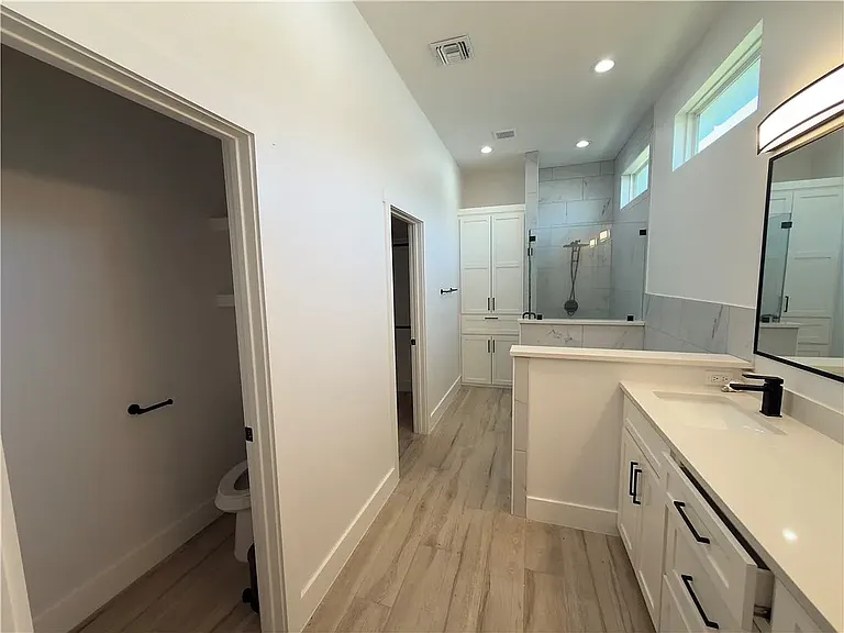 7721 Nadia Dr — Photo 8