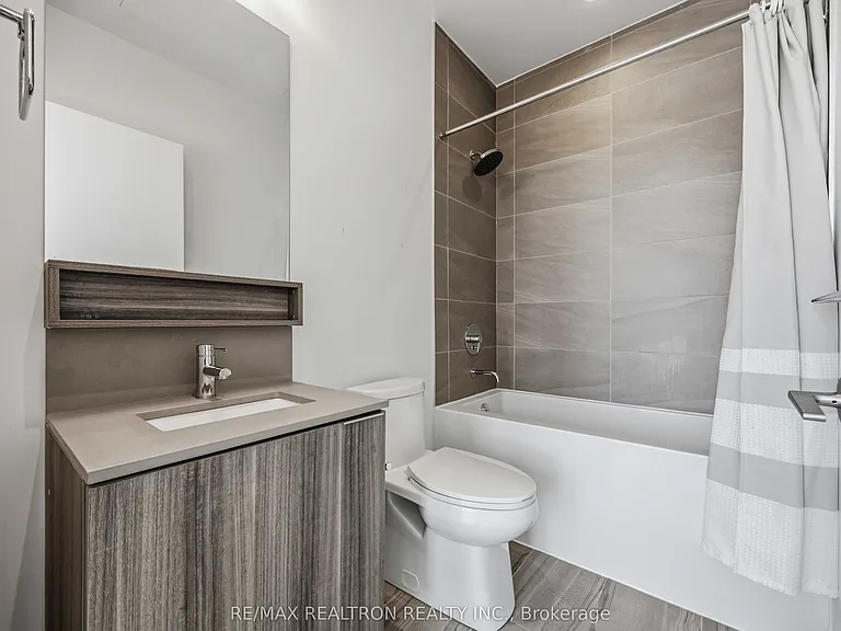 898 Portage Pkwy #903 — Photo 23