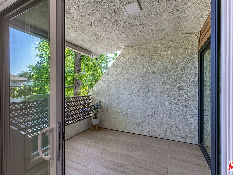 400 N Louise St #204 — Photo 17