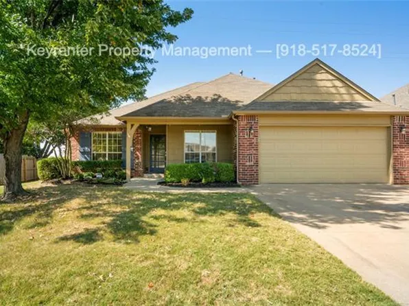 11906 S Juniper Ct, Jenks, OK 74037