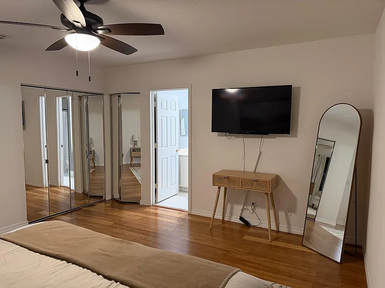 13428 Georgian Ct — Photo 14