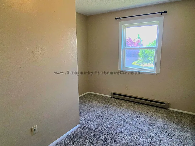 504 S 20th Ave — Photo 13